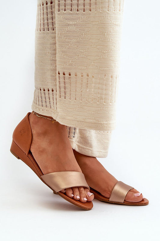 Elegant Maciejka handmade classic women's leather sandals in a timeless design, showcasing exquisite craftsmanship by Step in style.