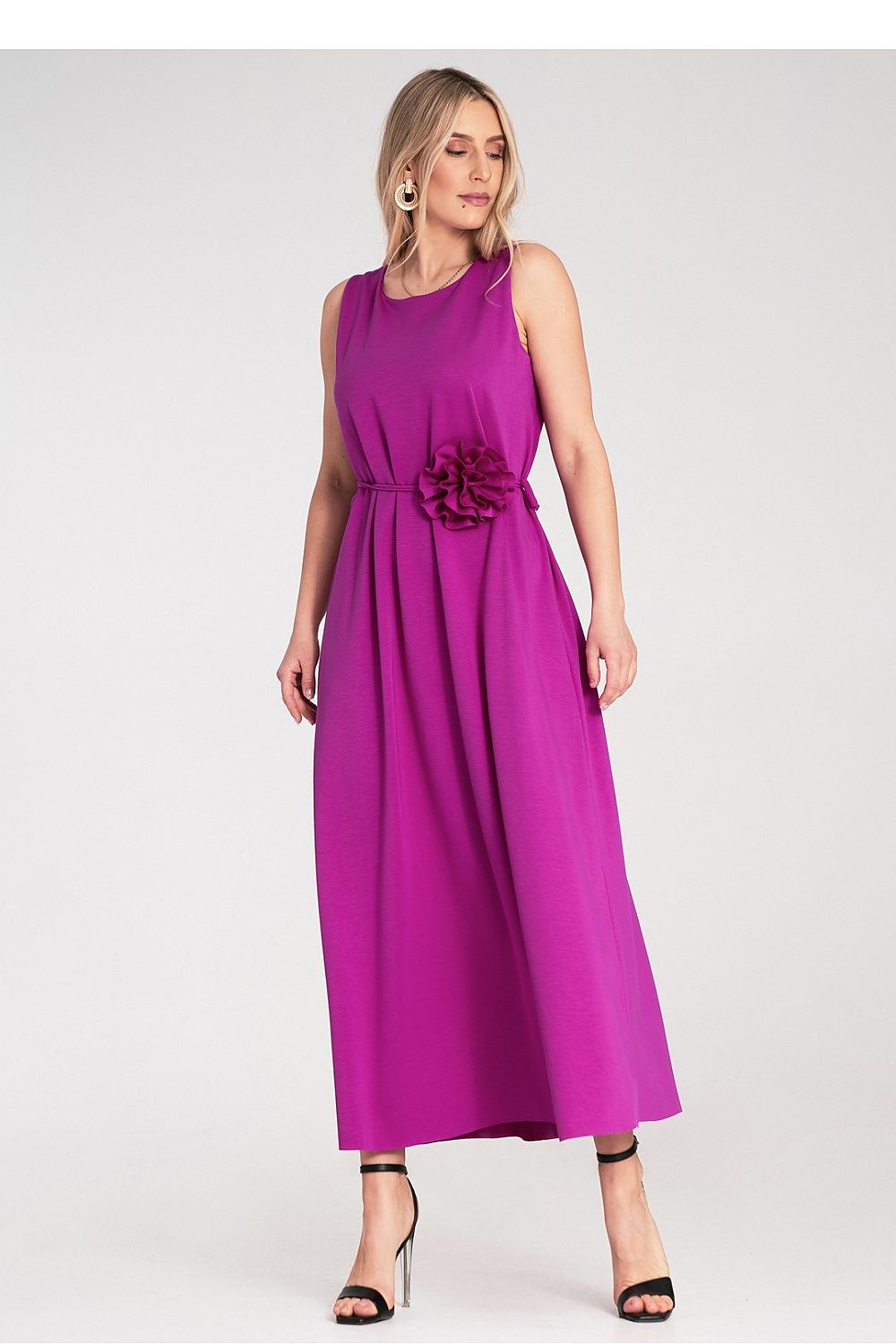 Stylish Figl sleeveless maxi dress in chic design, featuring a straight cut and floral embellishments, ideal for elegant summer gatherings, size EU 0.