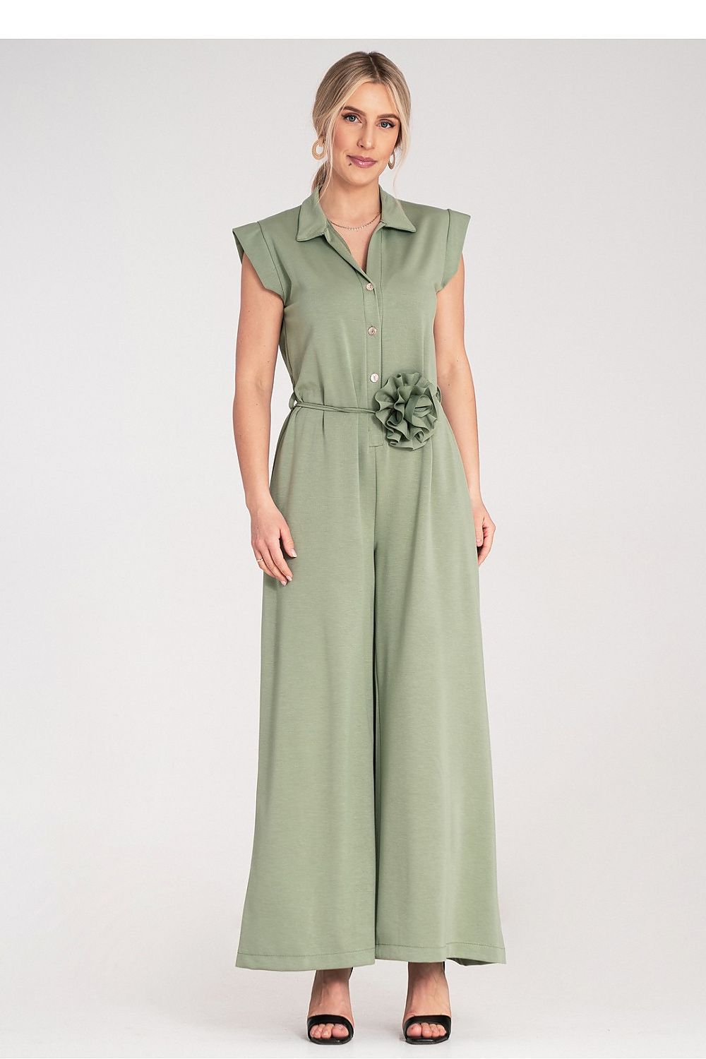 Figl sophisticated jumpsuit showcasing a beautiful collar and button closure, perfect for a chic evening outfit in size EU S/M.