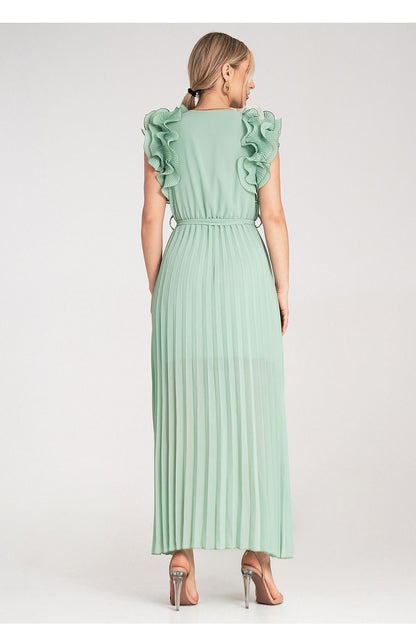 Close-up of the Figl maxi dress showcasing the double ruffles on shoulders and the lightweight semi-transparent fabric, ideal for stylish summer outings.