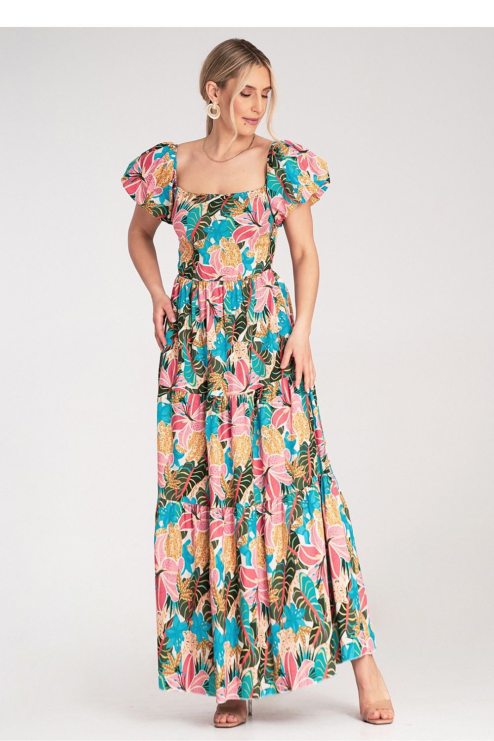 Elegant Figl maxi dress featuring a flared skirt, square neckline, and puffy sleeves, designed for a luxurious silhouette.