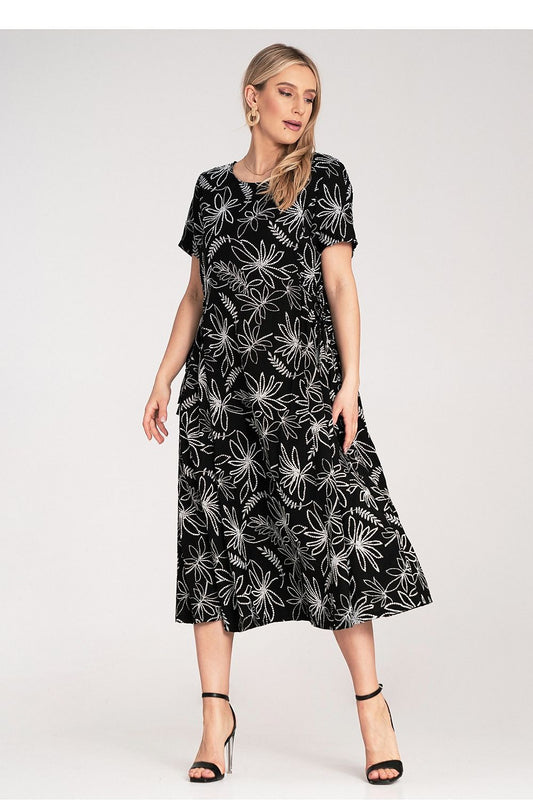 Figl luxury midi dress featuring short sleeves and a delicate floral print, designed with practical side pockets in an elegant EU size 0.