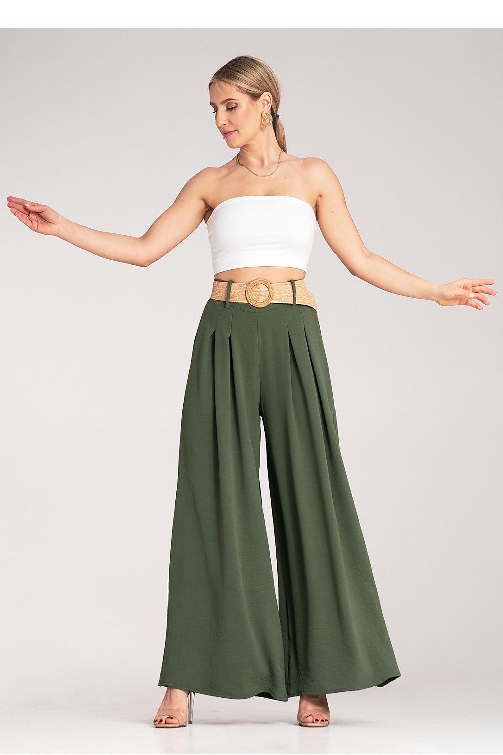 Luxury high-waisted wide trousers by Figl, featuring a woven belt and elegant pleats for a sophisticated look.