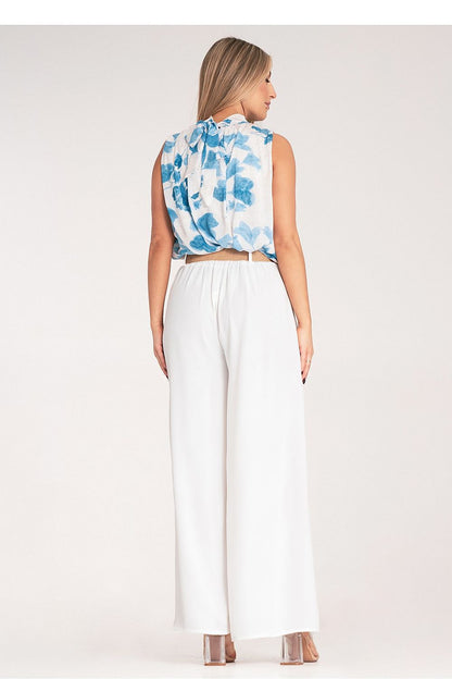 Stylish high-waisted wide trousers by Figl, beautifully tailored with elegant pleats and a comfortable loose fit, ideal for elegant occasions.