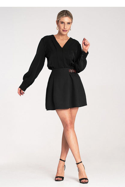 Close-up of the elastic waistband on the Elegant Women's Mini Skirt by Figl, showcasing comfort and style.