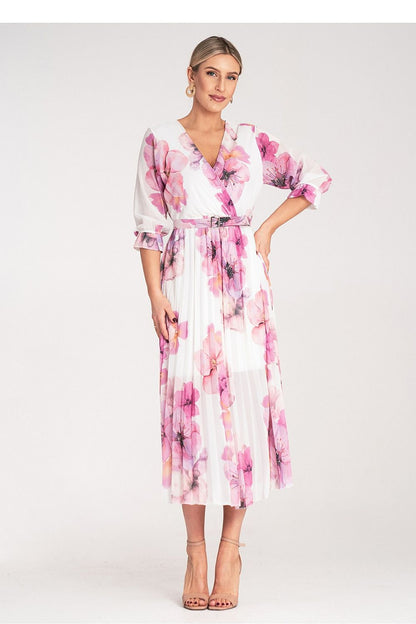 Luxurious viscose-lined floral print midi dress from Figl, showcasing an elegant design that enhances sophistication and style.