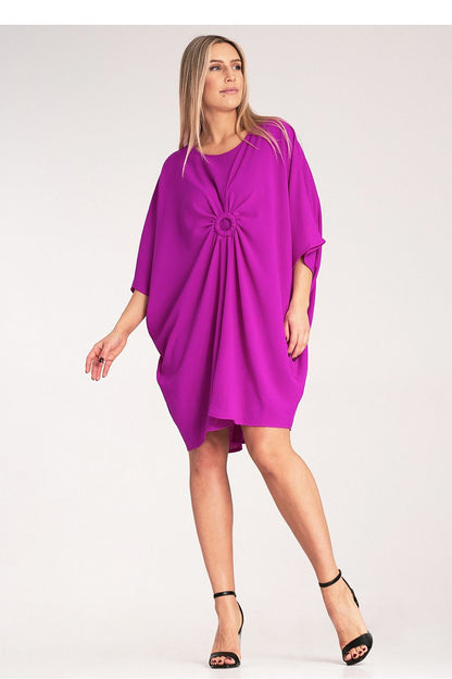 Elegant Figl loose daydress with decorative ruched effect and wide sleeves, suitable for sizes S to XL.