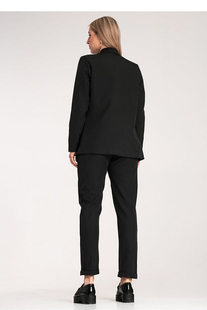 Model wearing the Figl classic cut jacket, exhibiting its timeless design and tailored fit ideal for stylish occasions.