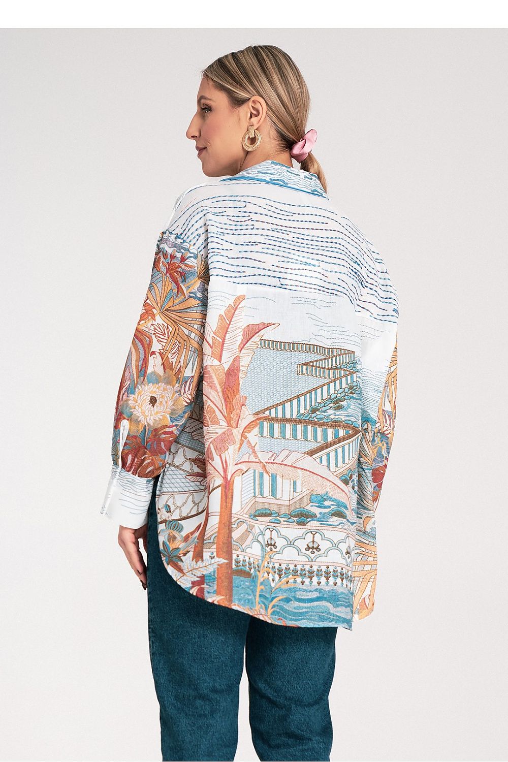 Stylish oversized long sleeve shirt with a classic collar and contrasting finishes, designed by Figl for sophisticated elegance in size EU 0.