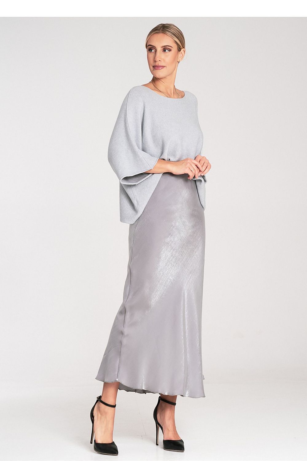 Beautifully draped Figl satin midi skirt ideal for special occasions, designed with an elastic waistband for ease of wear.