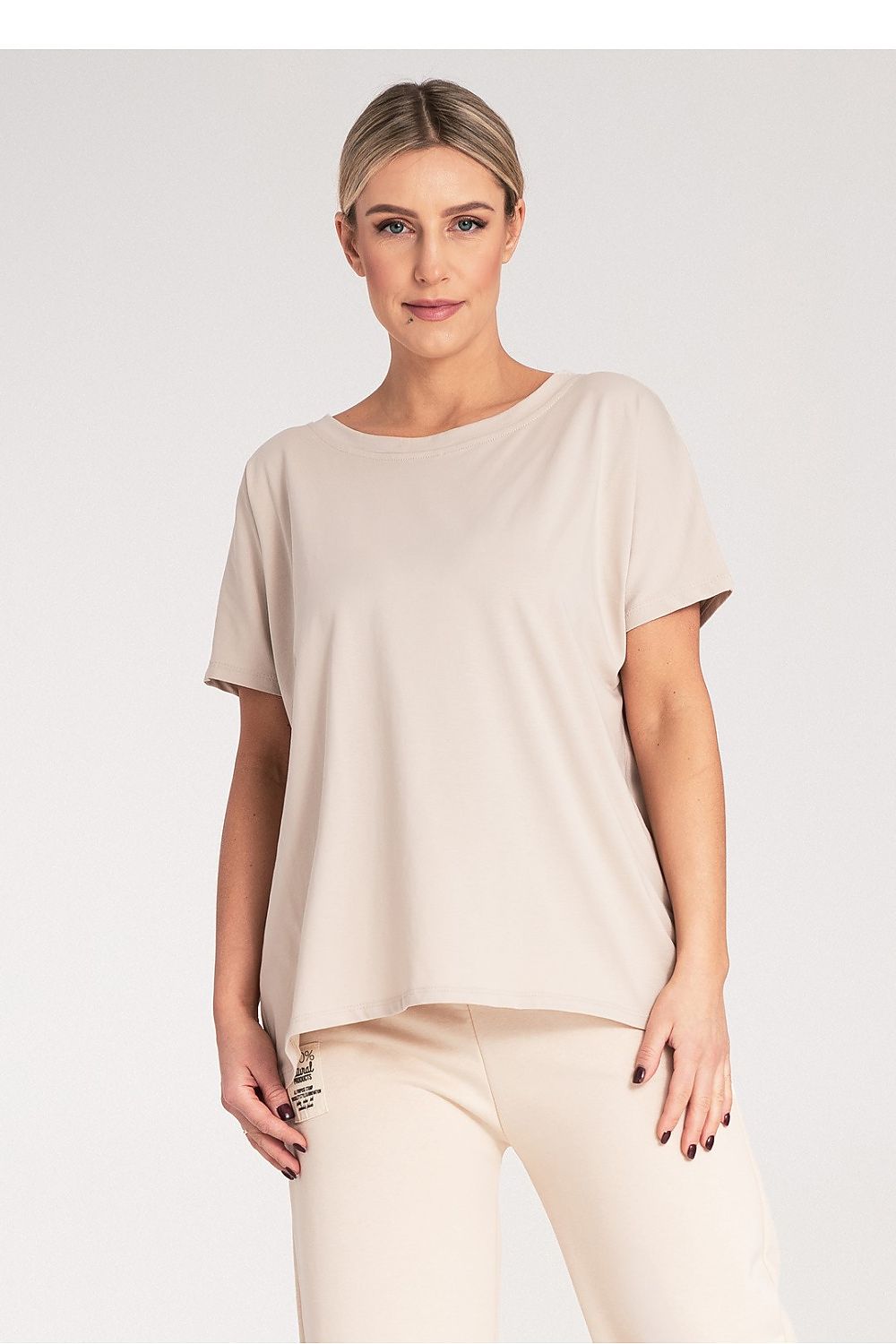 Elegant Figl Women's T-Shirt made from a luxurious cotton-blend, designed with short sleeves for a chic summer look.