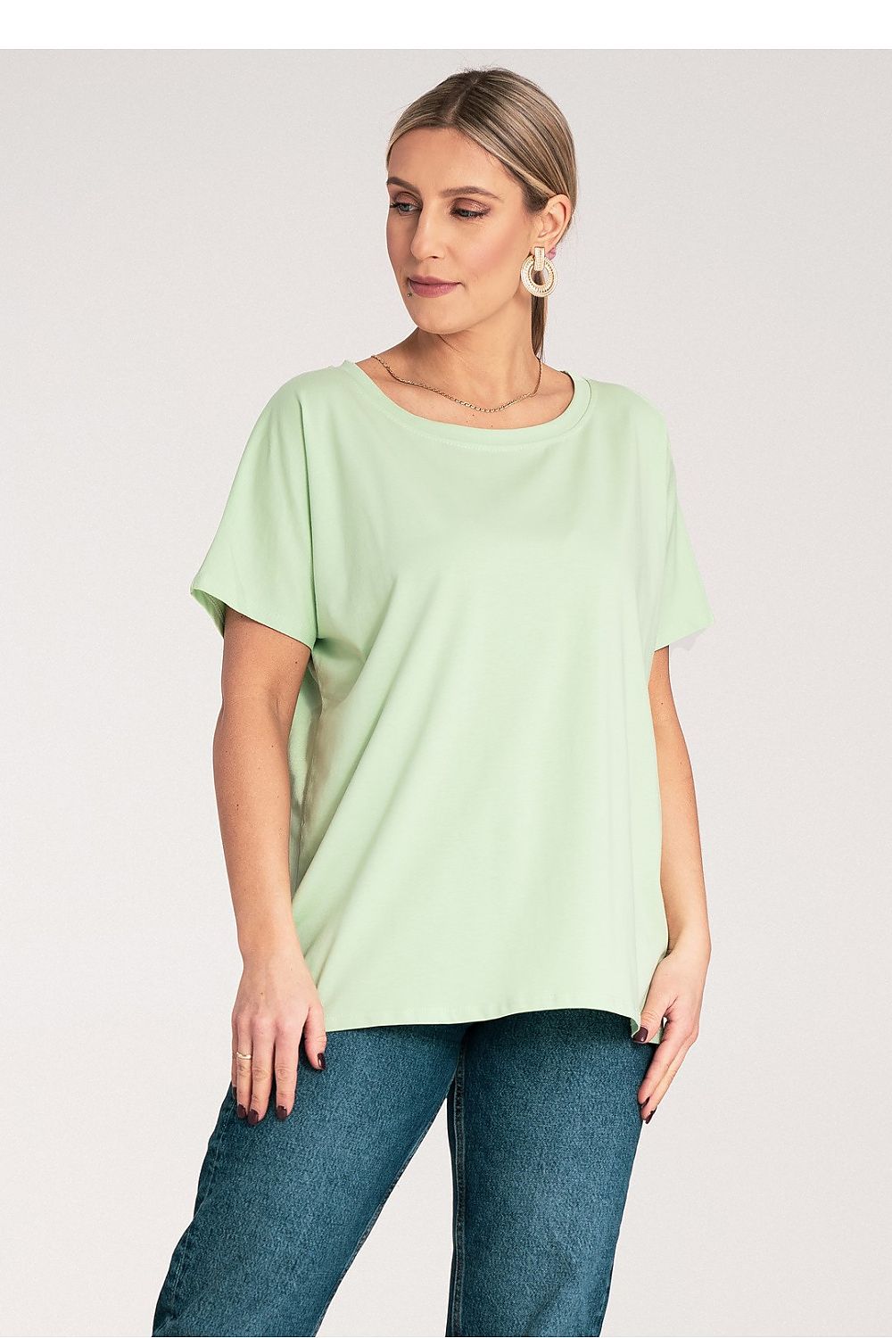 Sophisticated Figl women's t-shirt with short sleeves, EU size 0, ideal length of 68 cm for a flattering fit.