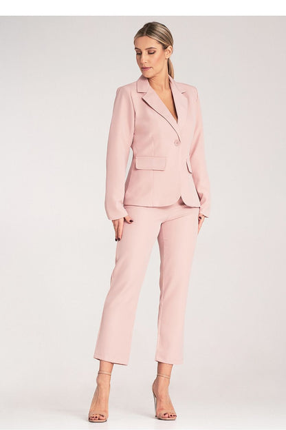 Close-up of Figl's elegant one-button jacket, exemplifying luxury design and fine craftsmanship.