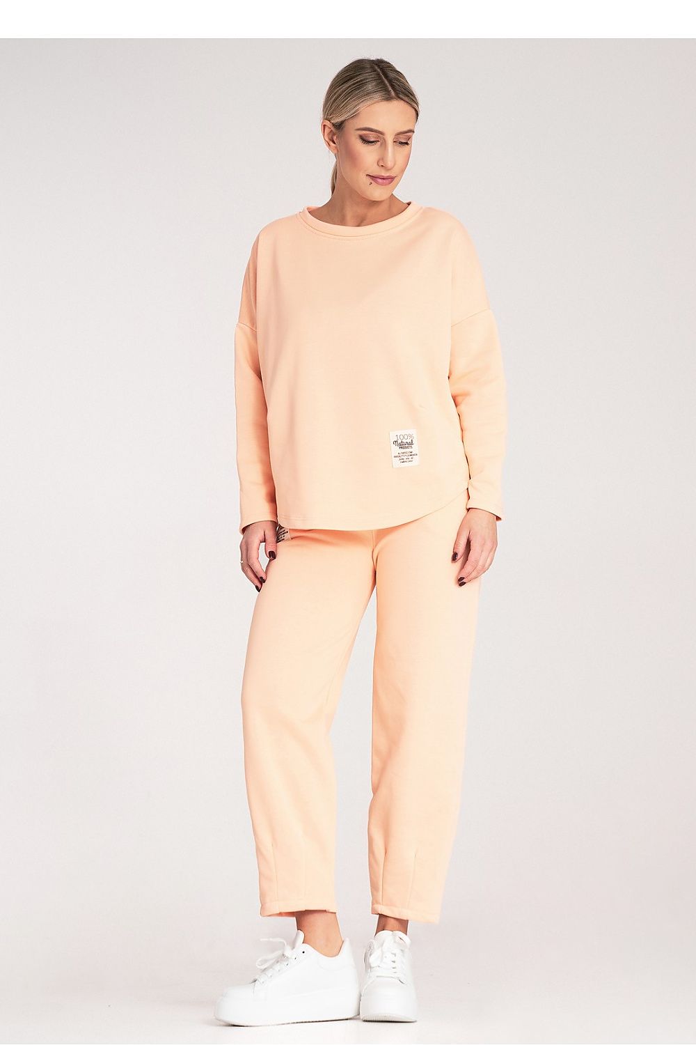 Elegant Figl women's athleisure sweatsuit set modelled in a relaxed fit, perfect for casual outings or lounging.