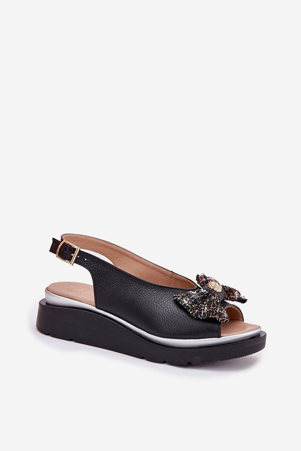 Elegant women's wedge sandals in natural leather by Step in Style, featuring an adjustable buckle and stylish bow detail, perfect for summer outings.