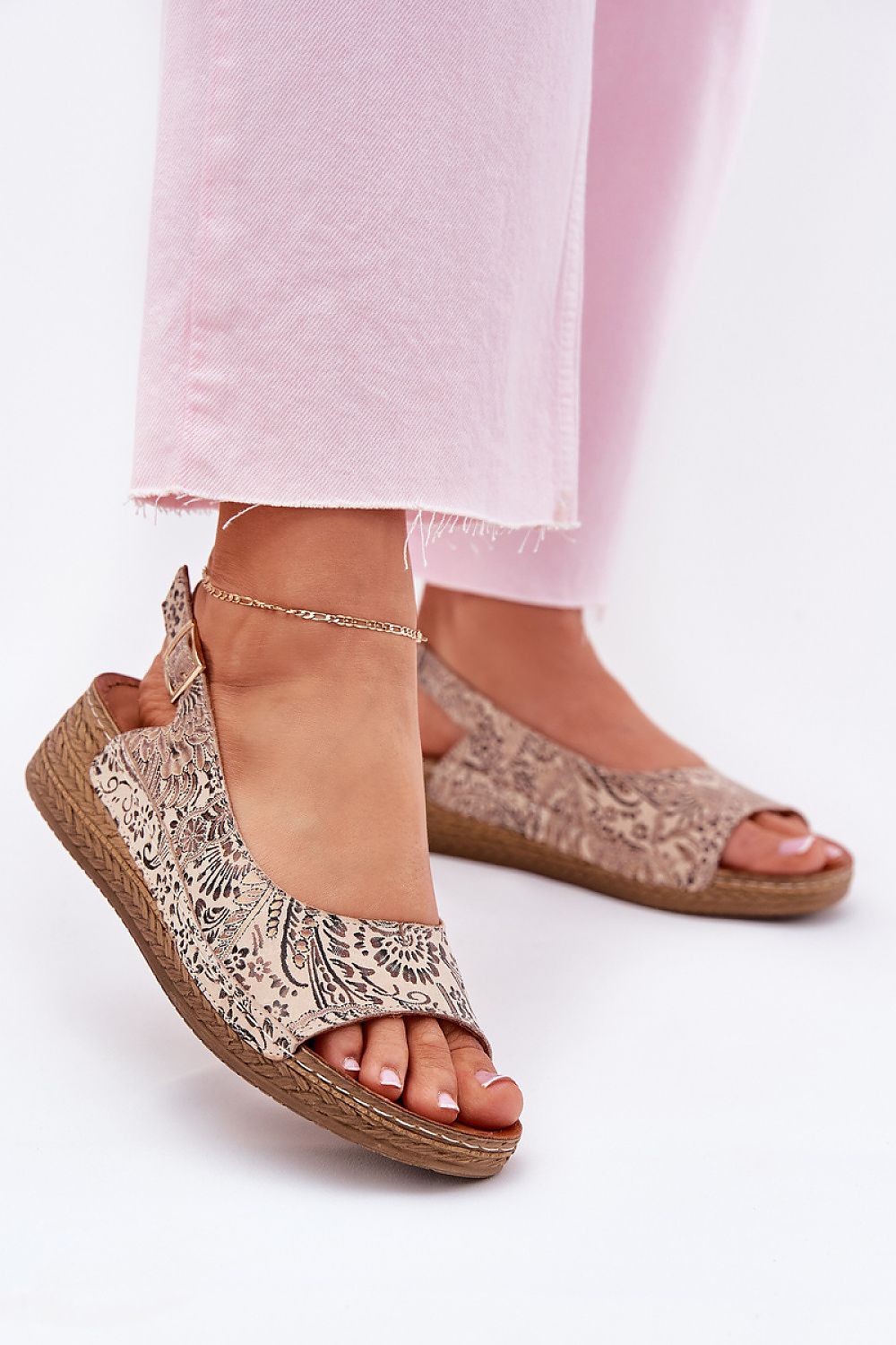 Elegant Maciejka natural leather sandals on a 5cm wedge from Step in Style, featuring adjustable strap and available in sizes EU 36-41, perfect for stylish summer outfits.