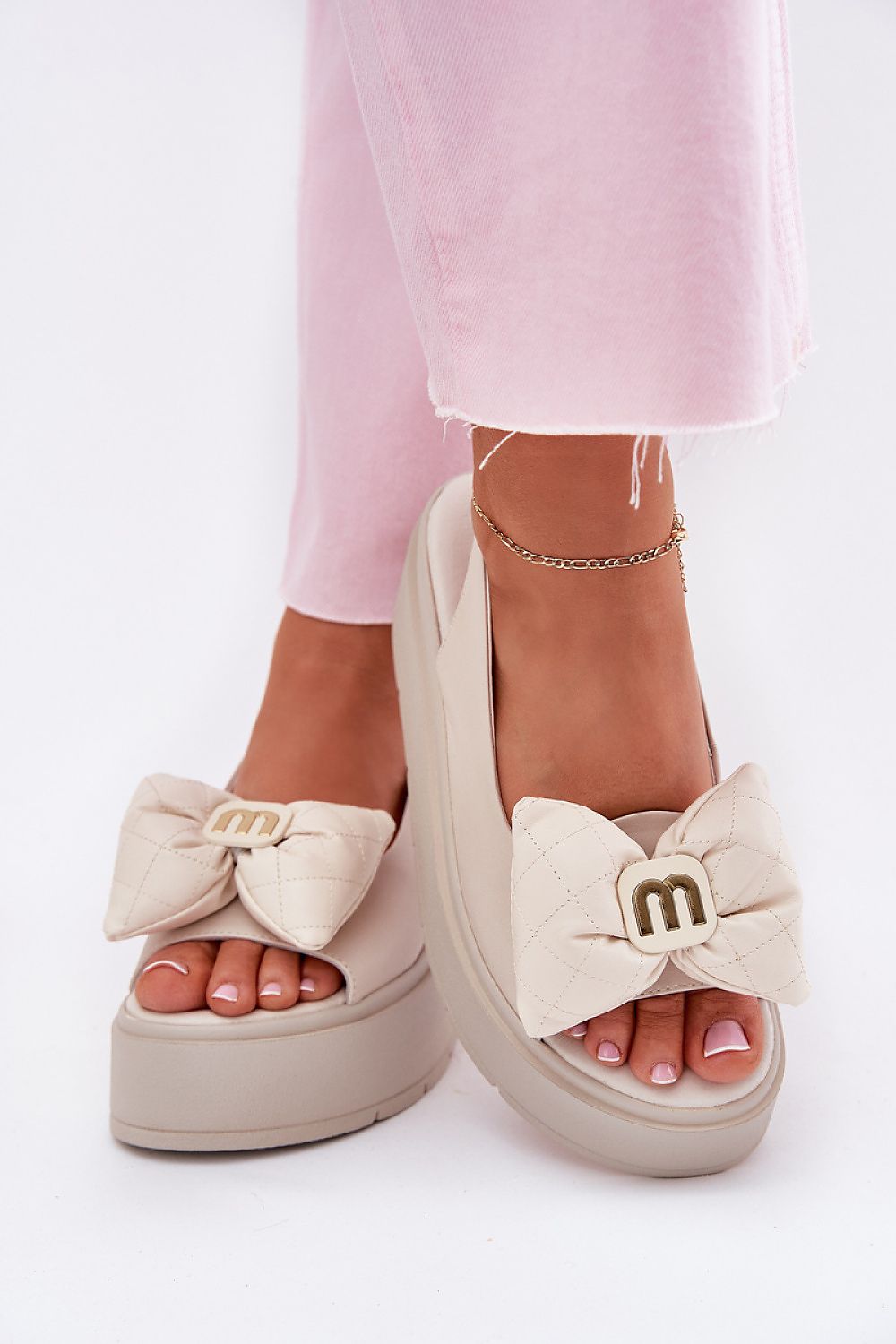 Chic and comfortable Chebello women's platform sandals in natural leather, combining functionality and sophisticated design with a delightful bow, by Step in style.