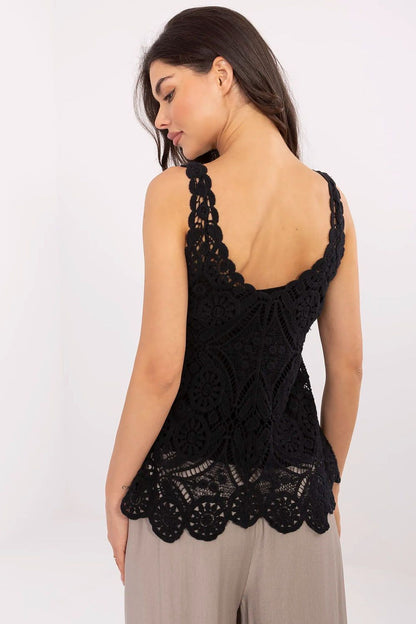 Stylish two-piece blouse set from Italy Moda, showcasing a fitted viscose top beneath a lace blouse, perfect for a sophisticated boho aesthetic.