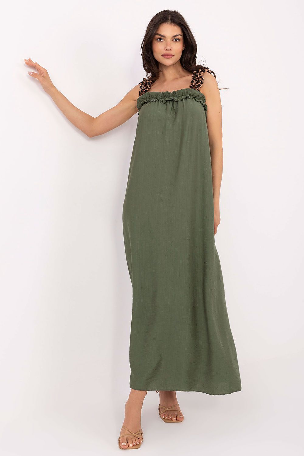 Elegant summer maxi dress by Italy Moda featuring flared cut, leopard print straps and a romantic frill neckline.
