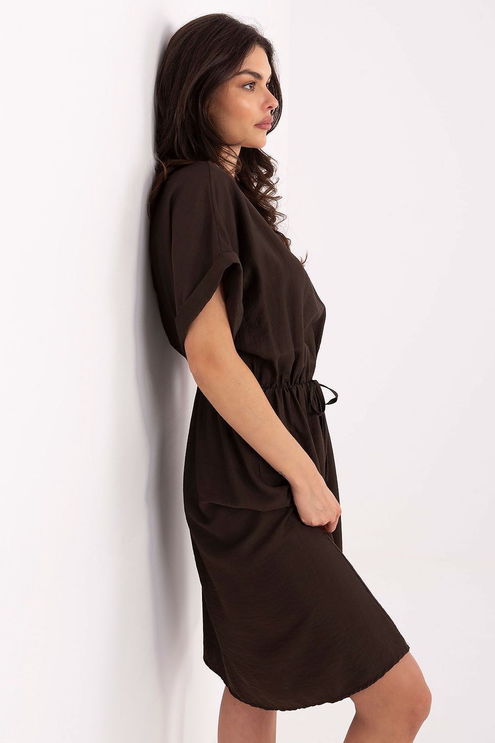 Italy Moda summer viscose dress featuring a flared cut, knee-length design and stylish waist tie, perfect for elegance and comfort on warm days.