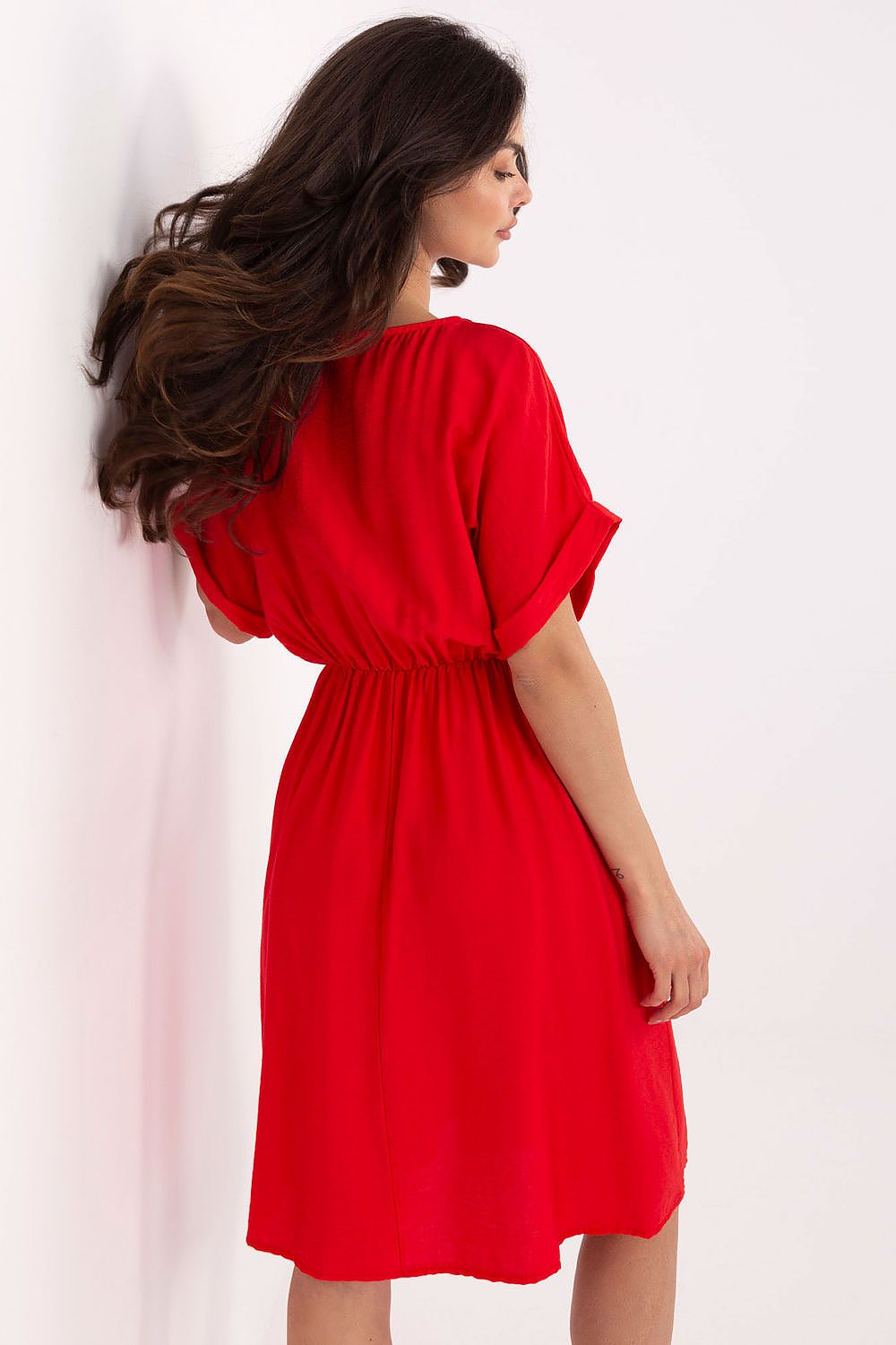 Italy Moda Summer Viscose Daydress displayed on a mannequin, with its effortless elegance, flared cut, and airy viscose fabric for sophisticated summer fashion.