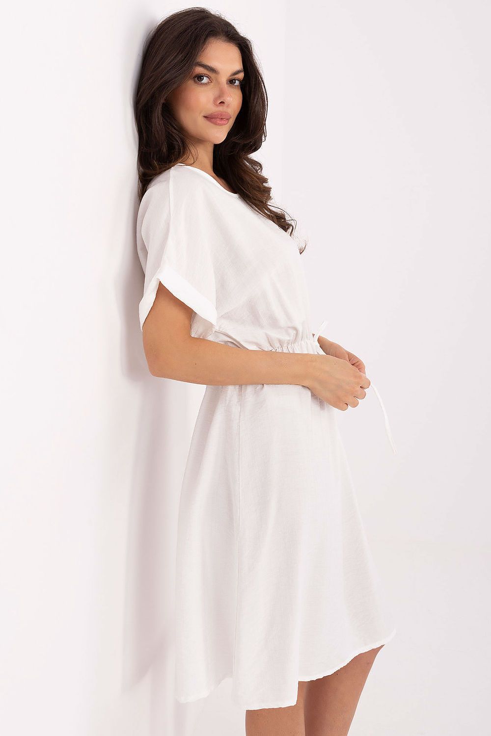 Detailed view of Italy Moda Summer Viscose Daydress's classic round neckline and short sleeves, embodying luxury and comfort for stylish summer looks.