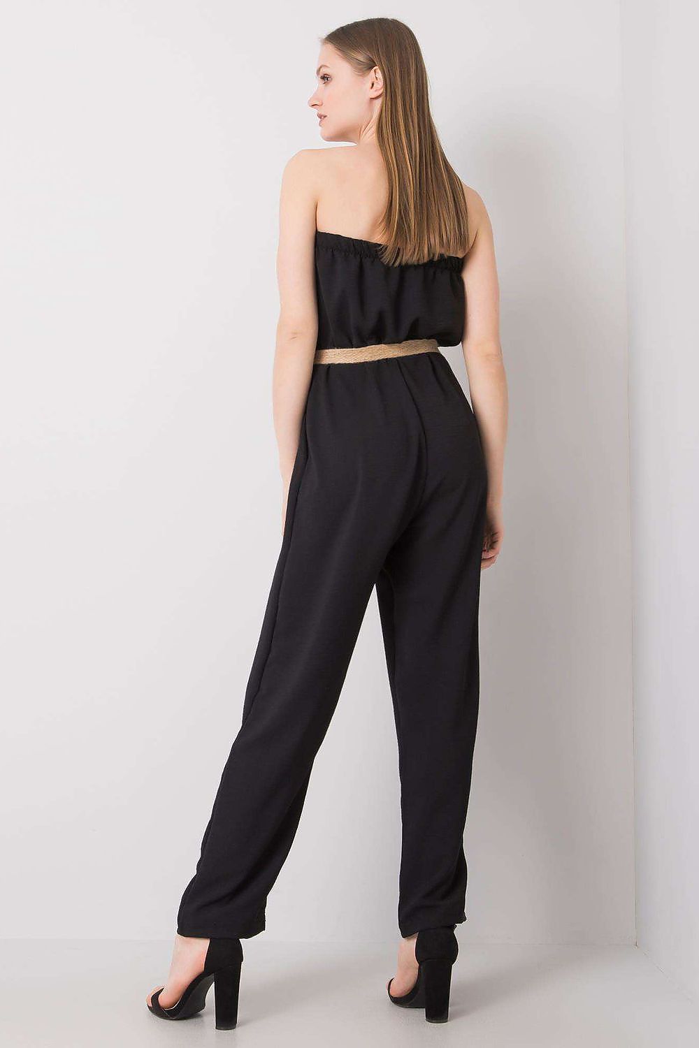 Full view of Rue Paris sleeveless jumpsuit, perfect for everyday outings, illustrating its long legs and comfortable, fashionable silhouette.