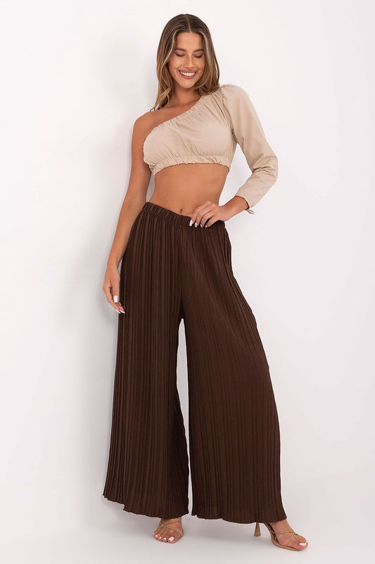Elegant Women's High-Waist Trousers by Italy Moda, showcasing a flexible fit with wide legs, perfect for casual wear and stylish outings.