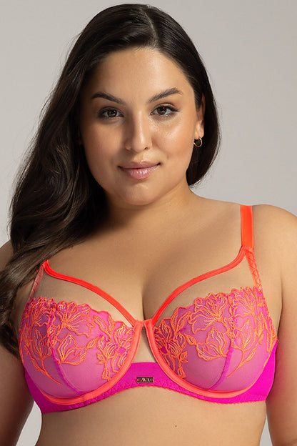 Luxury Soft Ava Bra designed for larger busts, featuring elegant embroidery and perfect support, sizes EU 70E to EU 95E.