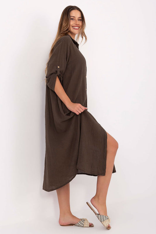 Close-up of the hidden pockets in the Luxury Cotton Midi Daydress by Och Bella, showcasing practical and stylish details.