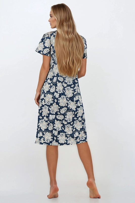 Close-up of the exquisite fabric used in Momenti Per Me Women's Nightshirt, highlighting its softness and breathable qualities for ultimate relaxation.