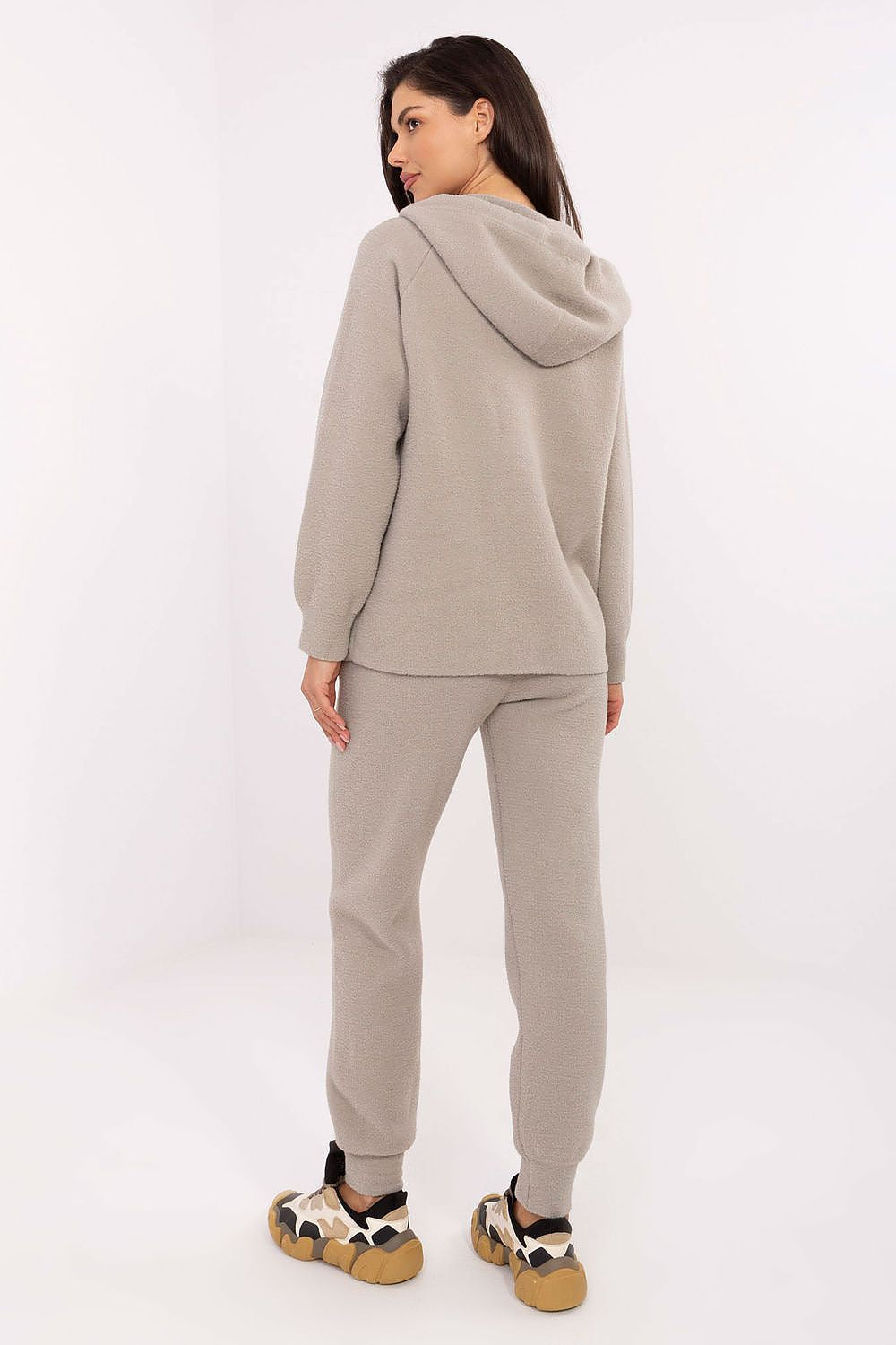 Close-up of the luxurious fabric blend in MBM's Women's Casual Set, showcasing its quality wool, viscose, angora, and polyester components for enhanced comfort and durability.