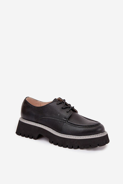 Step in Style eco leather loafers for women, blending elegance with comfort, featuring a 4.5 cm flat heel ideal for daily wear.