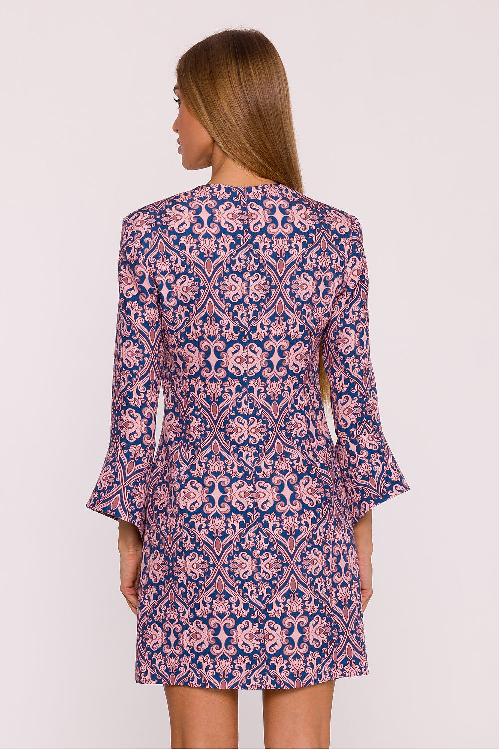 Chic Moe Floral V-Neck Mini Daydress featuring a tailored silhouette and concealed back zipper, ideal for both casual and formal occasions.