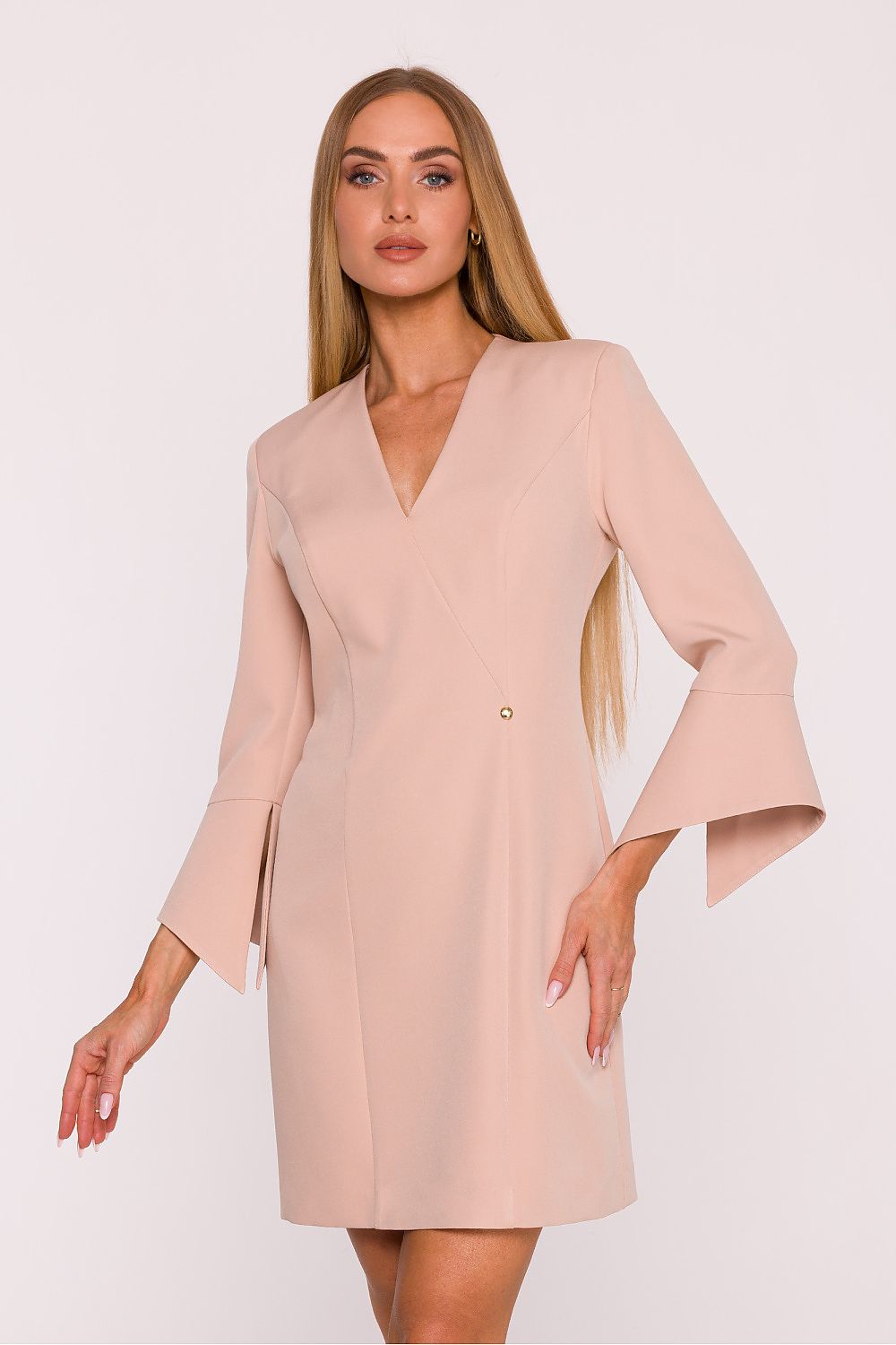 Close-up of the smooth fabric of the Moe V-Neck Daydress, featuring a matte finish and tailored cut that flatters the silhouette.