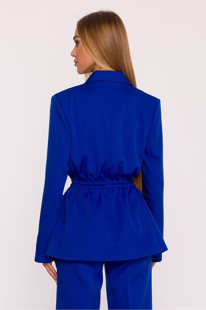 Aesthetic photograph of Moe's women's oversized blazer showcasing patch pockets and long sleeves, perfect for elegant outfits.