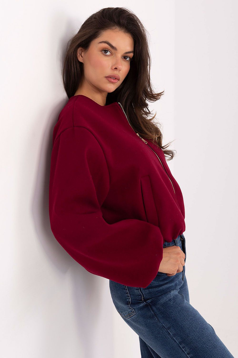 Luxurious women's transitional jacket by Rue Paris featuring a short cut and puff sleeves, perfect for stylish everyday wear.