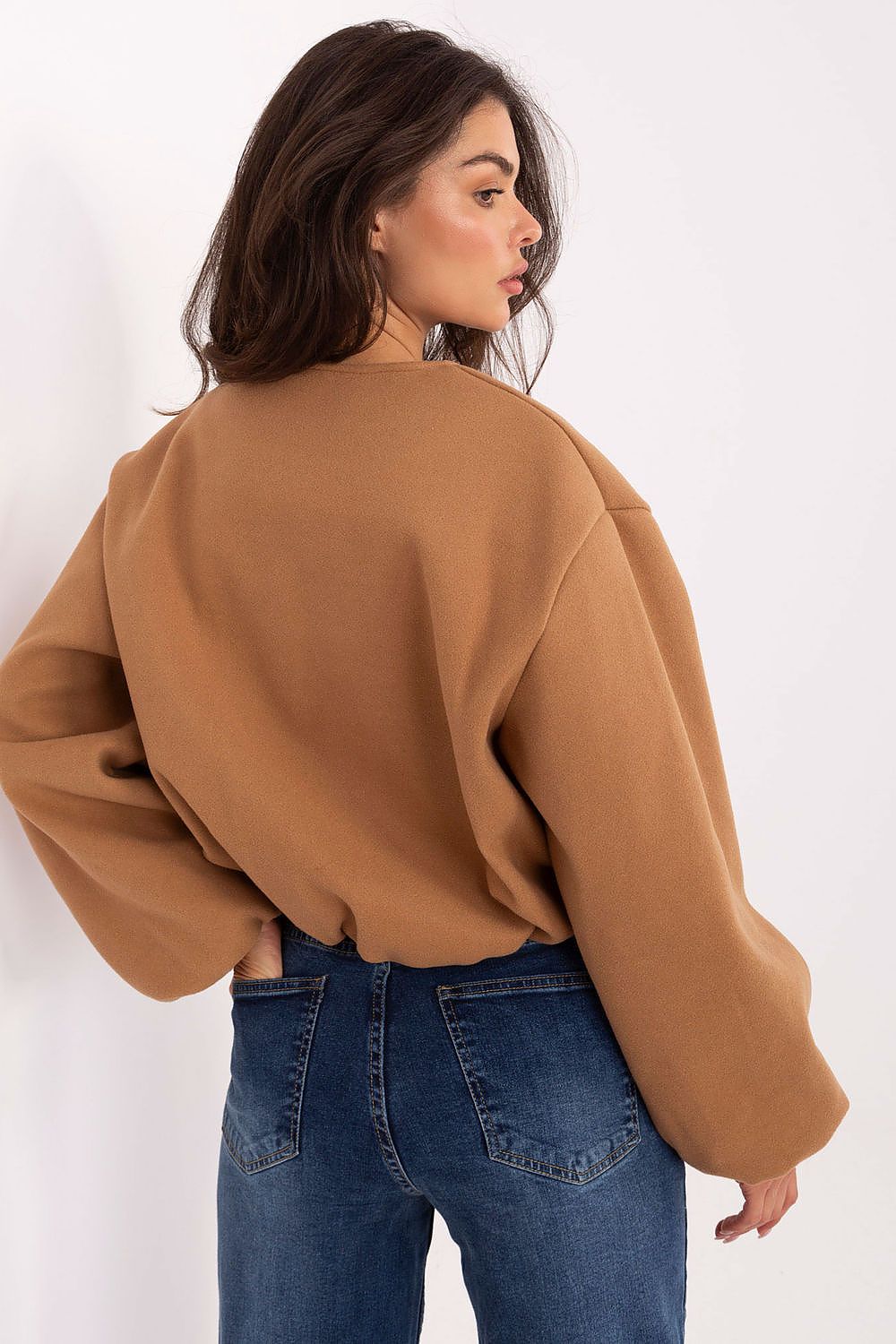 Sophisticated women's jacket by Rue Paris, crafted from 100% polyester with a comfortable fit and long puffy sleeves for a fashionable touch.