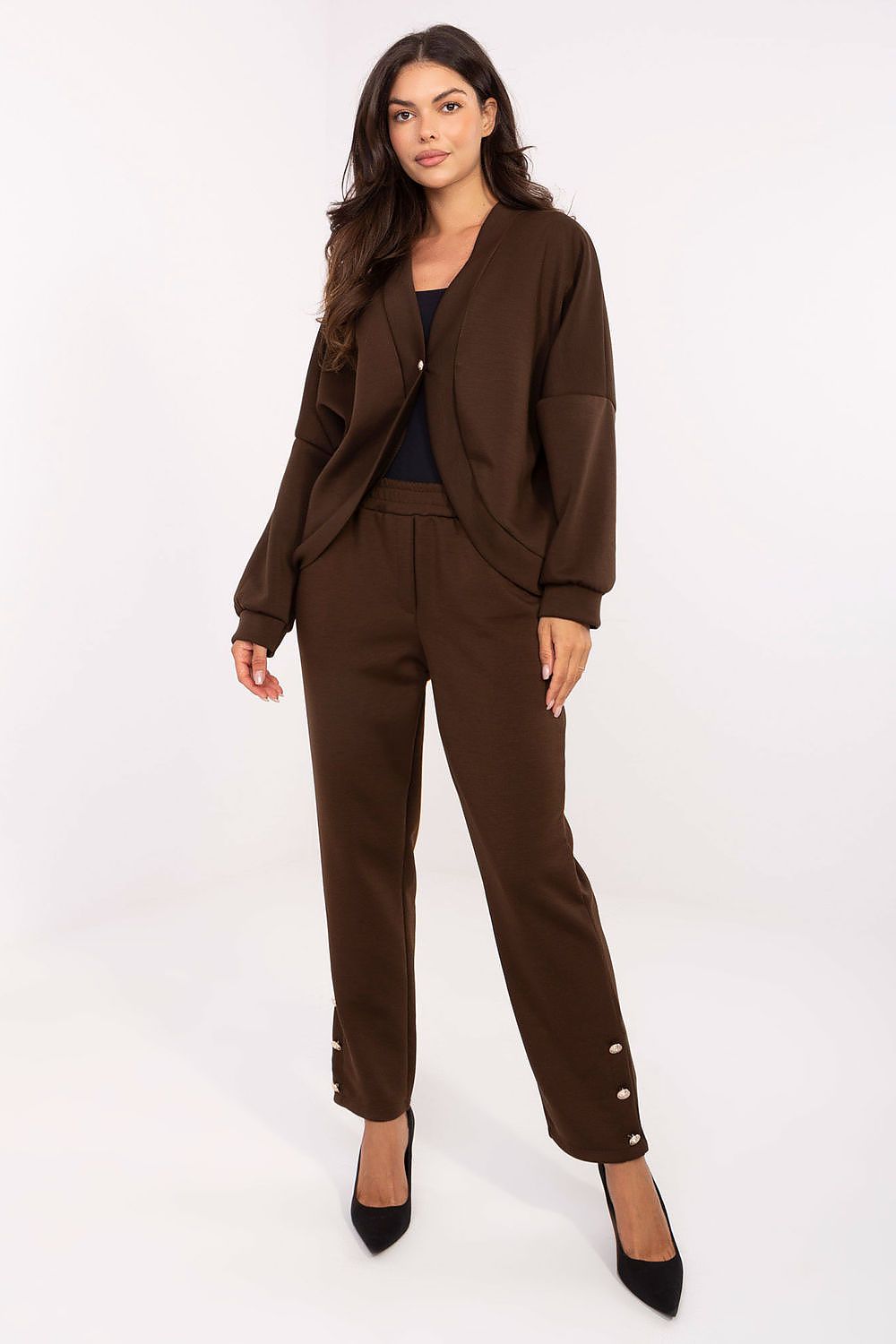 Chic V-neck blouse by Rue Paris, designed from delicate viscose and elastane, perfect for a sophisticated casual look.