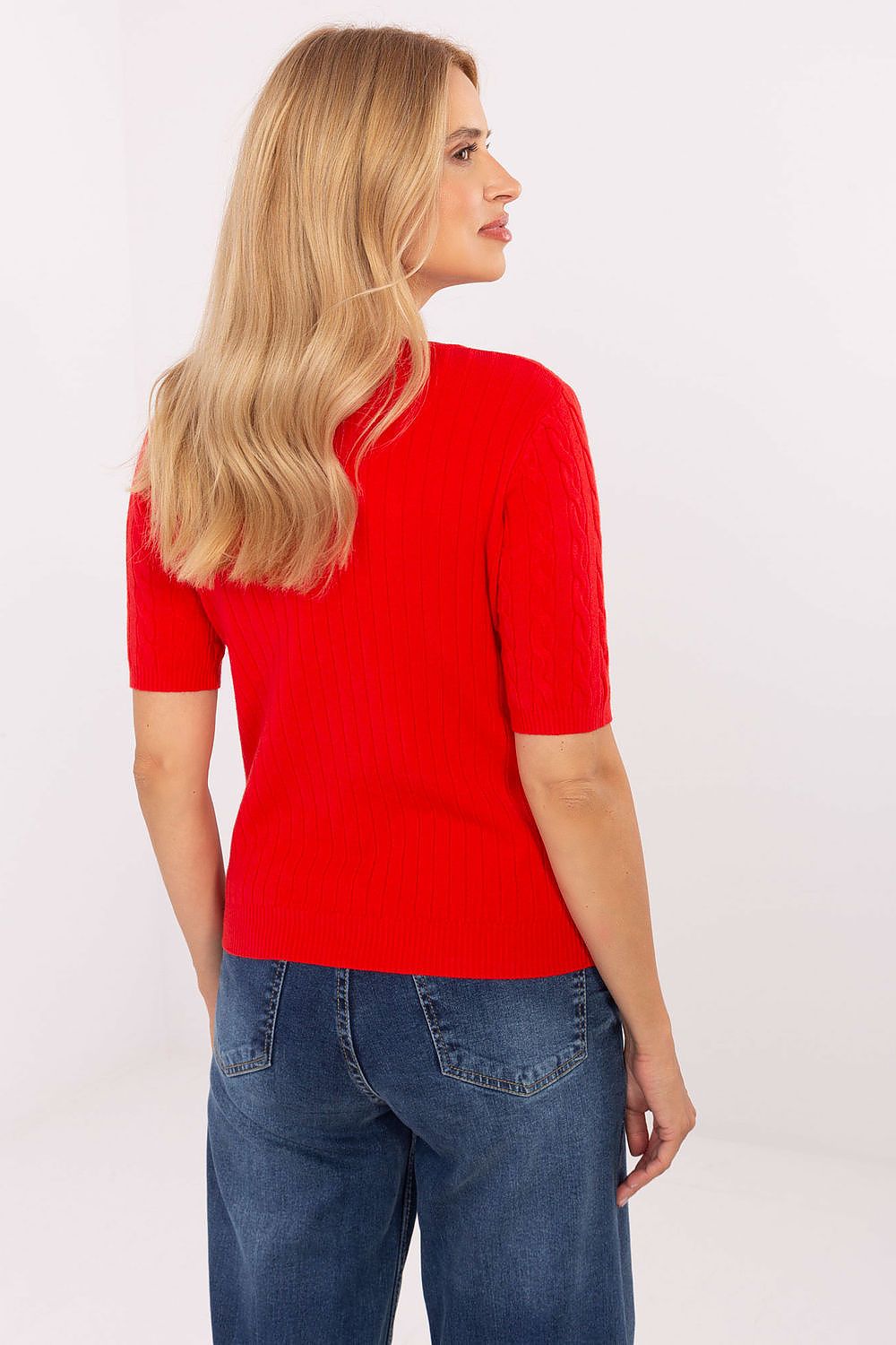 Elegant Women's Short Sleeve Sweater in Viscose-Polyester-Nylon Blend by Factory Price, showcasing stylish casual wear for versatile daily outfits.