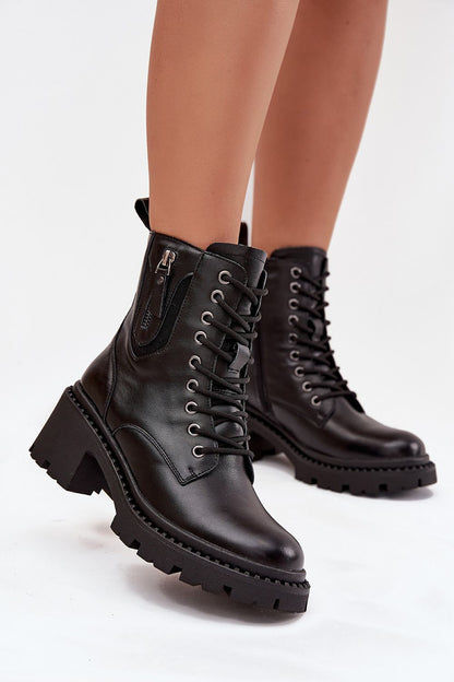 Vinceza Women's luxurious leather ankle boots featuring a stylish block heel and cosy fleece lining, perfect for autumn-winter fashion.