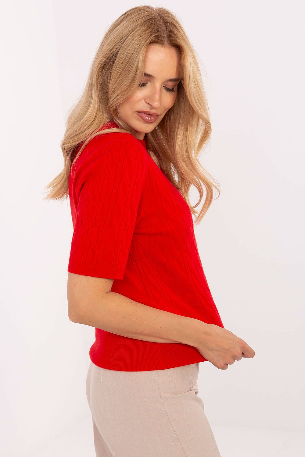 Close-up of the unique textures of the elegant casual women's short sleeve sweater, crafted by Factory Price for a sophisticated style.