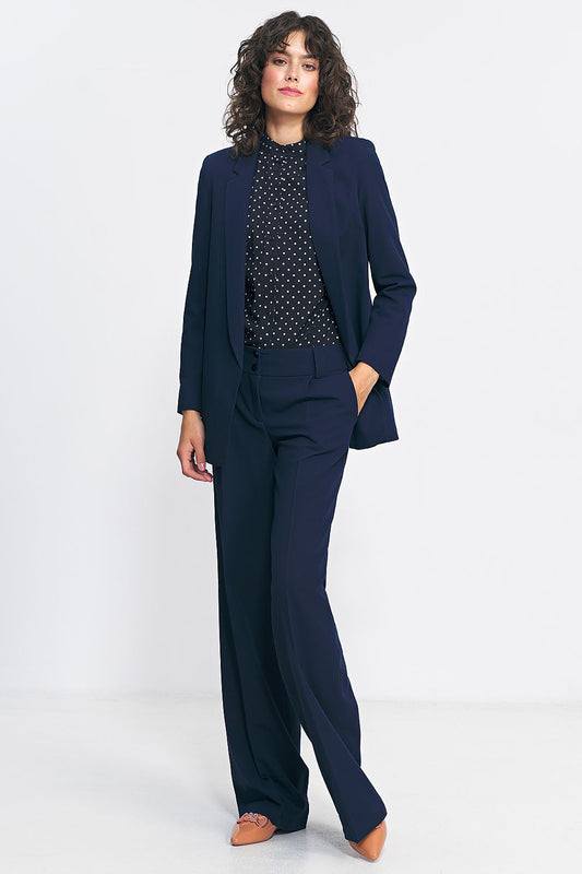 Stylish Nife women's blazer in various sizes EU 36 to 44, ideal for creating sophisticated outfits for the office or casual meetings.
