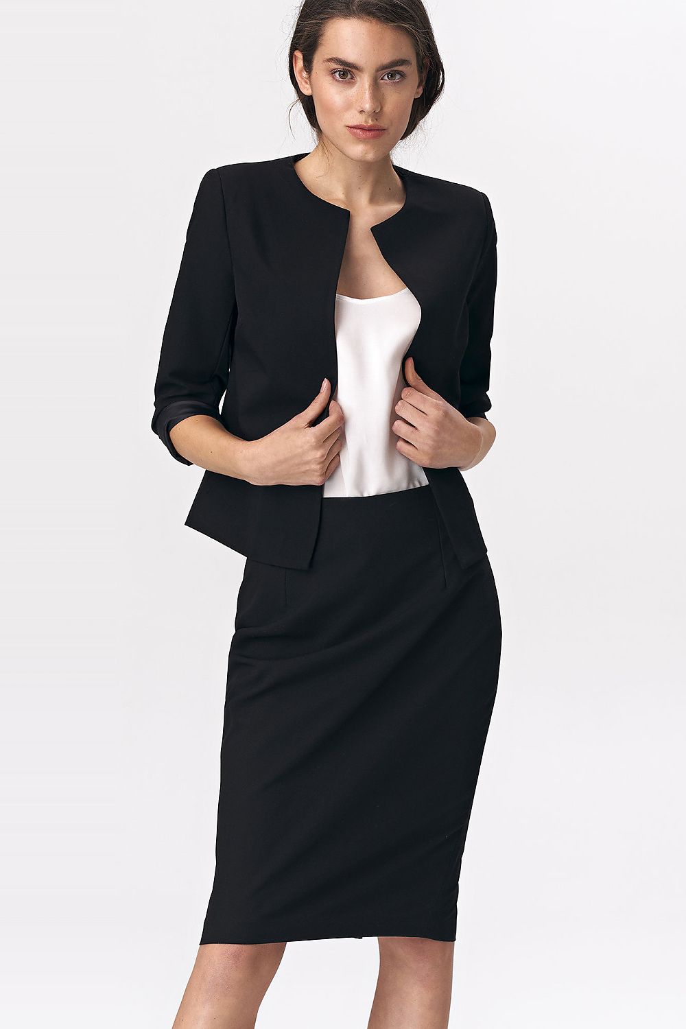 Elegant Nife Classic Short Jacket displayed on a mannequin, highlighting its versatile style for sophisticated office outfits in sizes EU 36-44.