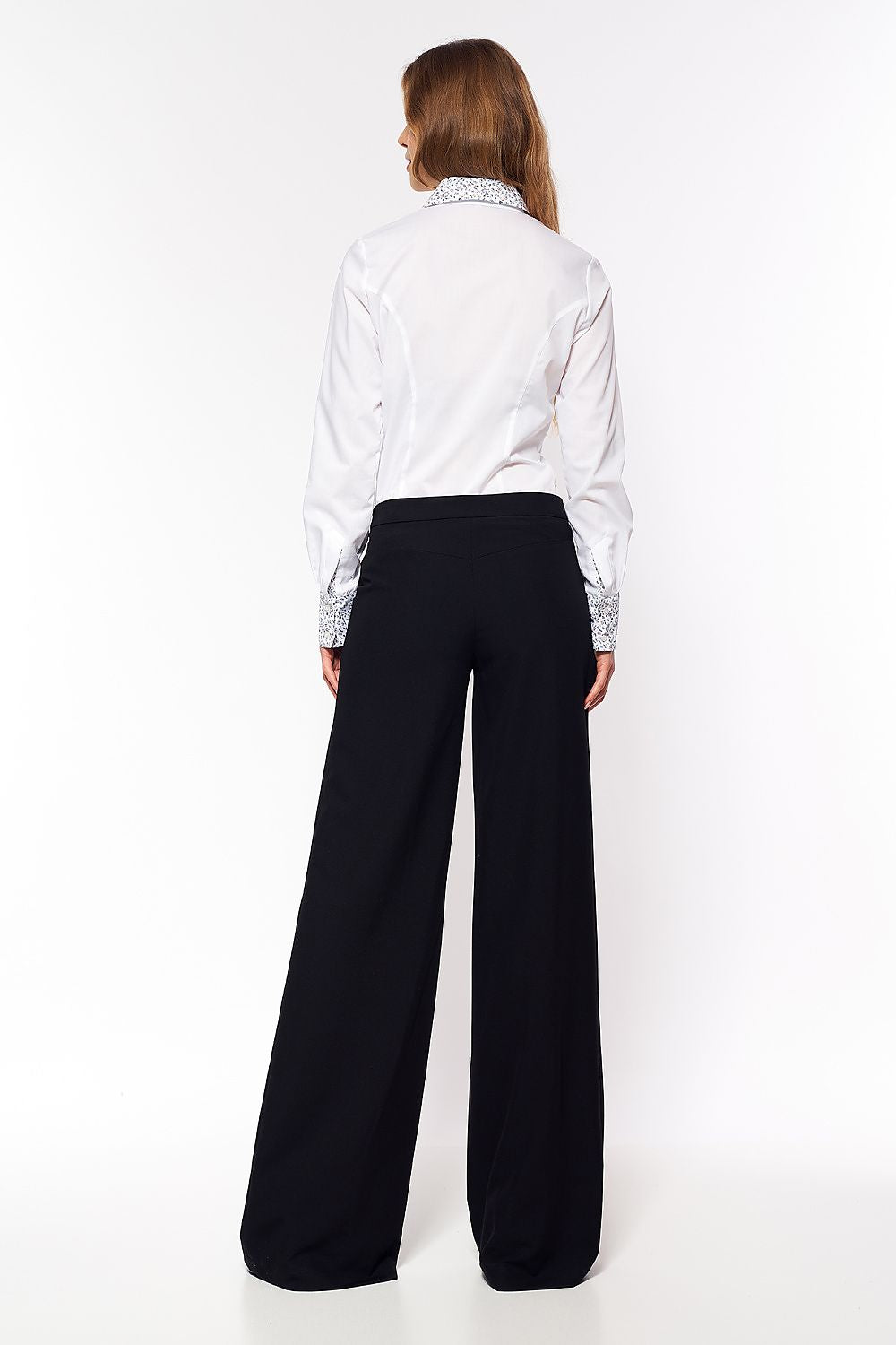 Chic cobalt palazzo trousers by Nife, depicted with measurements to ensure the perfect fit for a refined office wardrobe.