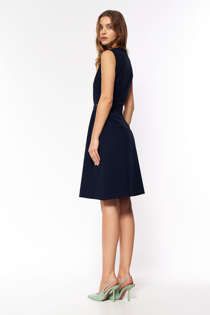 Elegant daydress by Nife in a timeless design, perfect for any occasion, celebrating femininity with its flattering silhouette and high-quality fabric.