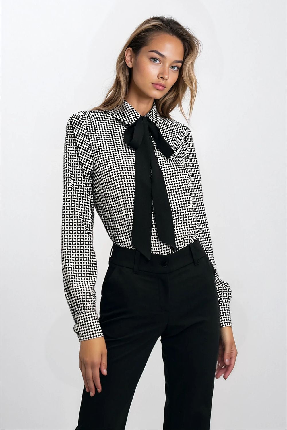 Sophisticated long sleeve shirt with elegant bow detail by Nife, perfect for formal office wear in sizes EU 36 to 44.
