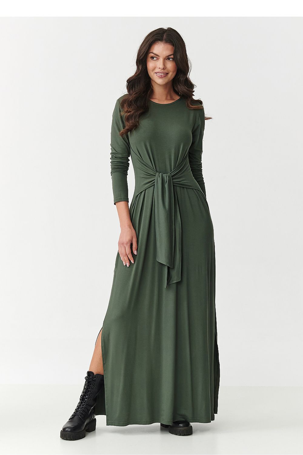 Elegant maxi dress with waist tie from Makadamia, crafted from a luxurious viscose blend for comfort and style, showcasing a timeless design suitable for various occasions.