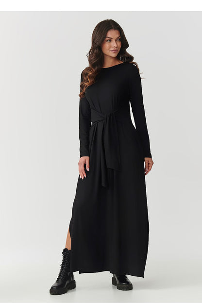 Luxurious and elegant maxi dress from Makadamia featuring a striking waist tie, crafted from breathable viscose blend for timeless comfort.