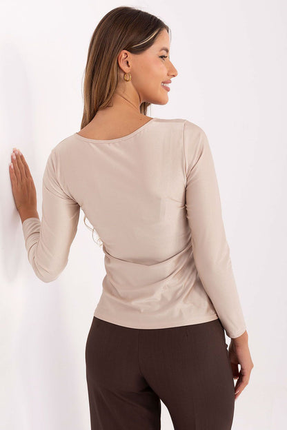 Women’s elegant Italy Moda blouse in EU size 0, made from a blend of viscose and polyester, ideal for business meetings.